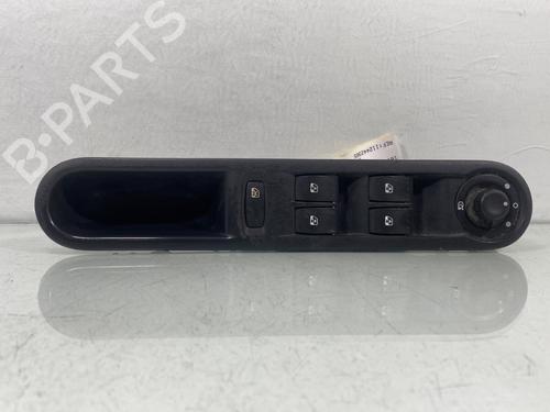 Used Left front window switch RENAULT ESPACE IV (JK0/1_) 2.0 dCi (JK01, JK02, JK1J, JK1K, JK1H) (150 hp) 29478272