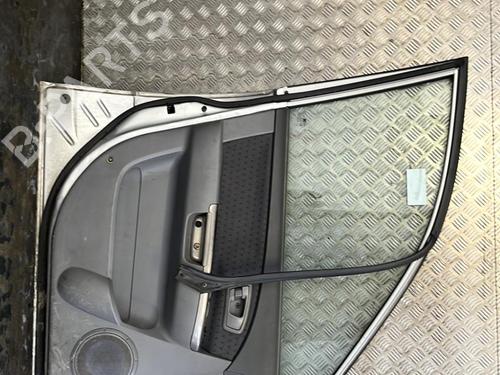 Left front door KIA CARENS II MPV (FJ) 2.0 CRDi | BP20026382C2 