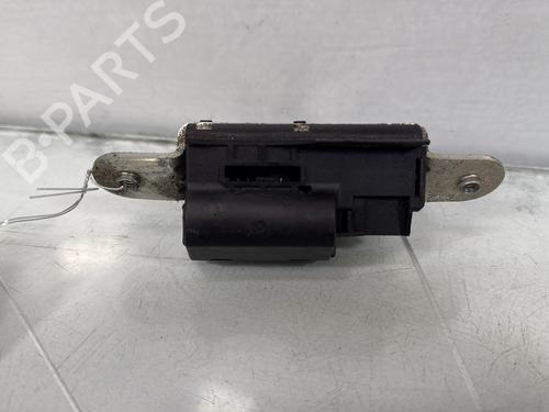 Used Tailgate lock Tailgate lock FIAT 500 (312_) 1.2 (312AXA1A) (69 hp) 33206256 33206256