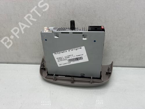 Used Radio Radio RENAULT TWINGO II (CN0_) 1.2 16V (CN04, CN0B) (75 hp) 34183521 34183521