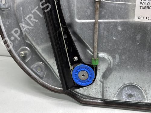 Rudehejsemekanisme Højre foran VW POLO IV (9N_, 9A_) 1.4 TDI | BP28496742C23 