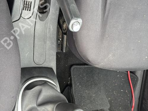 Commutateur RENAULT CLIO III (BR0/1, CR0/1) 1.5 dCi (C/BR0G, C/BR1G) | BP30887949I30