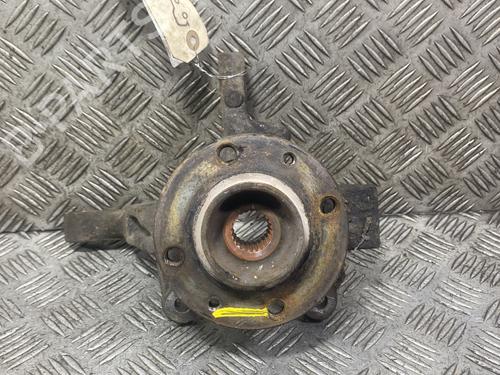 Used Left front steering knuckle Left front steering knuckle RENAULT CLIO III (BR0/1, CR0/1) 1.5 dCi (C/BR0G, C/BR1G) (68 hp) 33484895 33484895
