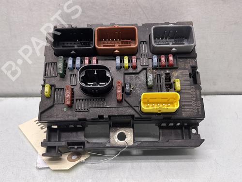 Used Fuse box PEUGEOT 307 SW (3H) 1.6 HDI 110 (109 hp) 29841654