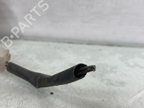 Freccia laterale sinistra Freccia laterale sinistra MITSUBISHI PAJERO II (V3_W, V2_W, V4_W, V5_W) 2.5 TD 4WD (V24W) (99 hp) 36281408 36281408