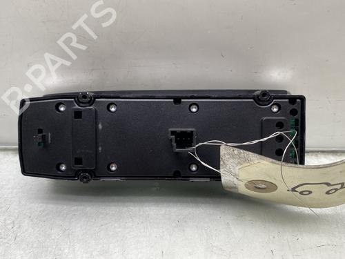 Used Left front window switch Left front window switch MERCEDES-BENZ C-CLASS (W204) C 200 CDI (204.001) (136 hp) 29841375 29841375