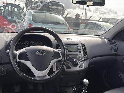 Switch HYUNDAI i30 Estate (FD) 1.6 CRDi | BP35938698I30 - Image 18