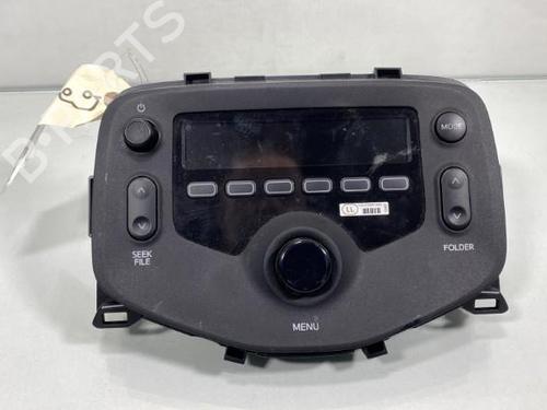 Used Radio PEUGEOT 108 1.0 VTi 72 (72 hp) 19971635
