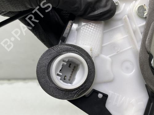 Front left lock TOYOTA YARIS (_P13_) 1.5 Hybrid (NHP130_, NHP130) | BP21005181C98 