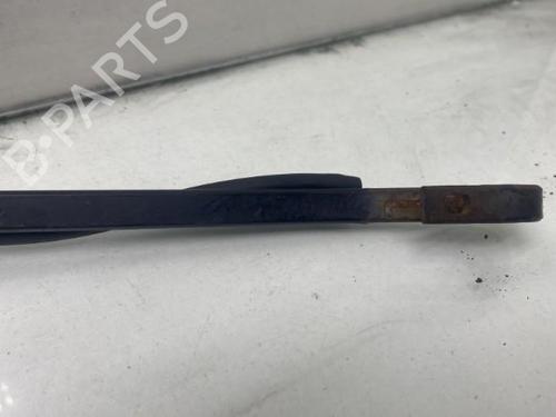 Front windshield wiper arm IVECO DAILY III Platform/Chassis 35 S 11,35 C 11 (A2FC13AA, A6FBU4AB, A2NB14A1, A2ND13A1,... | BP19989273C143 
