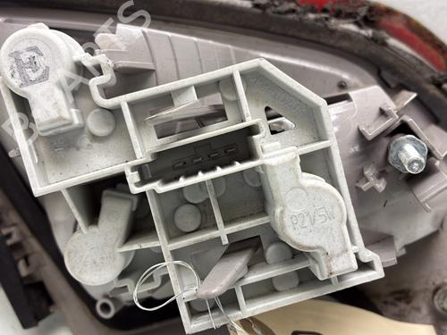 Højre baglygte bagklap Højre baglygte bagklap FORD MONDEO IV (BA7) [2007-2015] 33805381 33805381