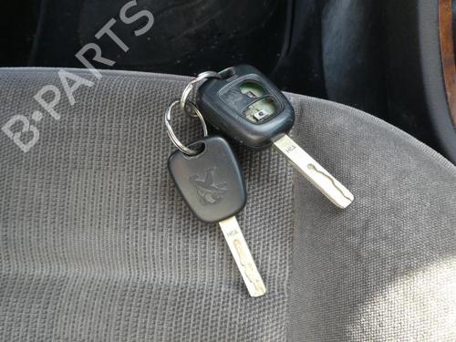 Front left lock PEUGEOT 307 (3A/C) 2.0 HDi 90 | BP19979447C98 