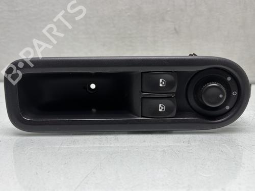 Used Left front window switch RENAULT TWINGO II (CN0_) 1.5 dCi 75 (75 hp) 27704188