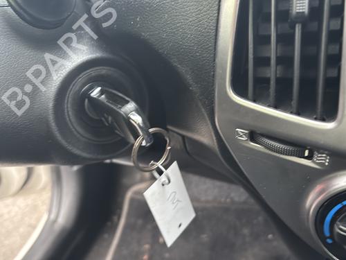 Warning switch HYUNDAI i20 I (PB, PBT) 1.1 CRDi | BP30297048I22 - Image 6