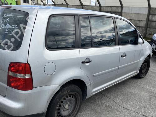 Brugte VW TOURAN (1T1, 1T2) 1.9 TDI (105 hp) 4393511