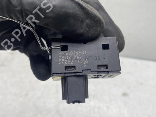 Right rear window switch PEUGEOT 407 (6D_) 1.6 HDi 110 (6D9HZC, 6D9HYC) | BP19961817I28 