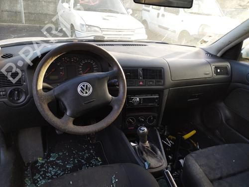 Left taillight VW GOLF IV (1J1) 1.6 | BP31881185C34 