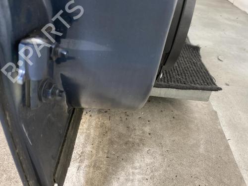 Used Right front door Right front door 19992054 19992054
