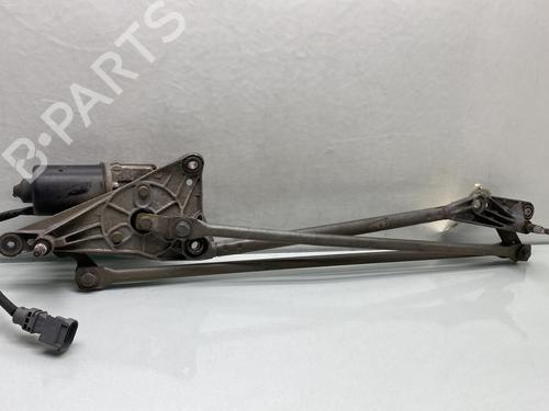 Used Front wiper motor RENAULT SAFRANE II (B54_) 2.2 dT (B54G) (113 hp) 26495720