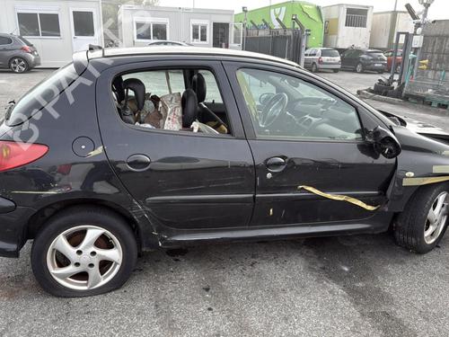 Front left lock PEUGEOT 206 Hatchback (2A/C) 1.6 HDi 110 | BP32125979C98 