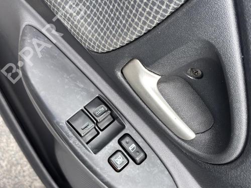 Left front window switch TOYOTA YARIS (_P1_) 1.3 (SCP12_, SCP13_, SCP12R, SCP13R) | BP30791572I27  - Image 24