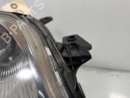 Used Right headlight Right headlight TOYOTA AURIS (_E15_) 1.4 D-4D (NDE150_, NDE150R) (90 hp) 30907517 30907517