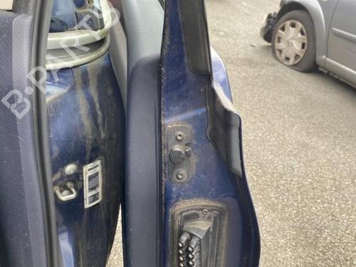 Right front window switch PEUGEOT 1007 (KM_) 1.4 | BP33427519I26 - Image 4
