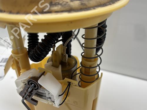 Used Fuel pump Fuel pump RENAULT CAPTUR I (J5_, H5_) 1.5 dCi 90 (J5N4, J5M5, J5MW, J5M6, J5AL, J5AJ) (90 hp) 31887126 31887126