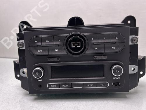 Used Radio RENAULT TWINGO III (BCM_, BCA_) 1.0 SCe 70 (BCMB) (69 hp) 32389426