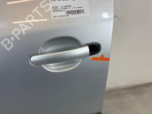 Used Left front door Left front door SKODA FABIA II (542) 1.6 TDI (90 hp) 39707927 39707927