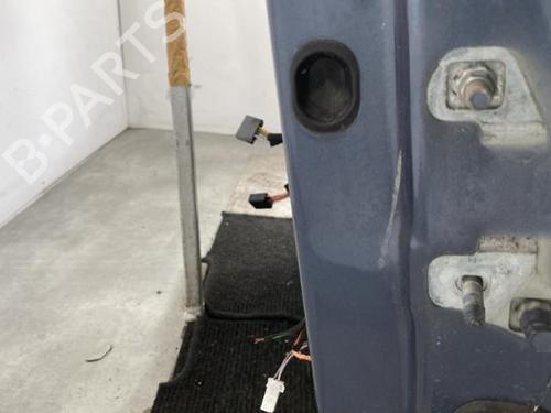 Used Left front door Left front door 28015888 28015888