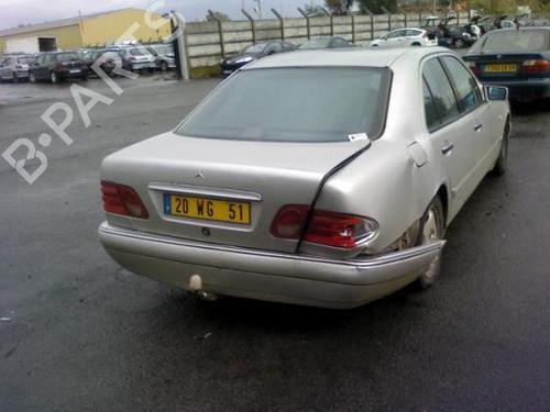Grille MERCEDES-BENZ E-CLASS (W210)  | BP19987348C40 