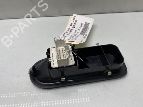Used Left front window switch Left front window switch RENAULT CLIO III (BR0/1, CR0/1) 1.5 dCi (C/BR0G, C/BR1G) (68 hp) 30535693 30535693