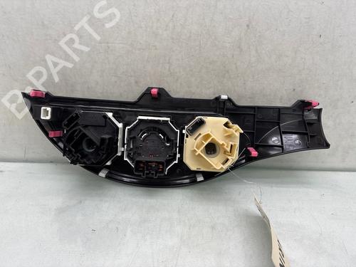Used Climate control Climate control 37028848 37028848