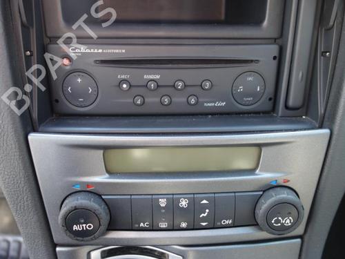Grille RENAULT LAGUNA II Grandtour (KG0/1_) 1.9 dCi (KG0G) | BP19983695C40 
