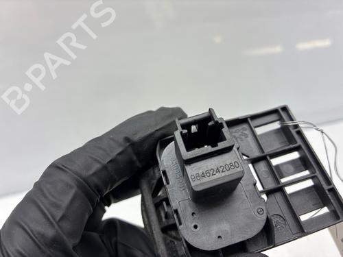 Used Switch Switch PEUGEOT 407 (6D_) 2.0 HDi 135 (6DRHRH, 6DRHRE, 6DRHRG, 6DRHRJ) (136 hp) 34243358 34243358