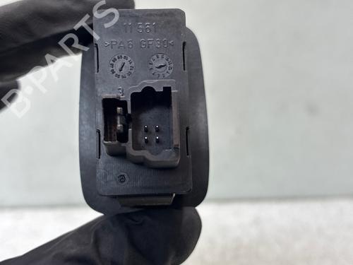 Used Right front window switch Right front window switch PEUGEOT 307 CC (3B) 2.0 HDi 135 (136 hp) 36281249 36281249