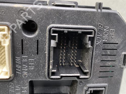 Fuse box CITROËN C4 Picasso I MPV (UD_) 1.6 HDi 110 | BP28519333E1 