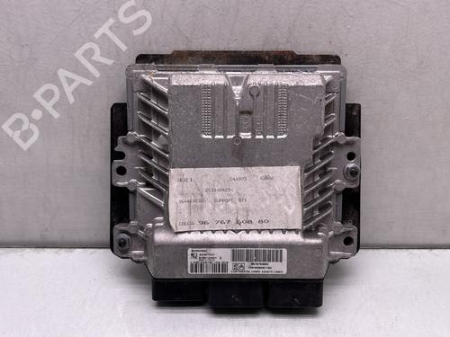 Used Engine control unit (ECU) CITROËN C4 II (NC_) 1.6 HDi 115 (114 hp) 28797823