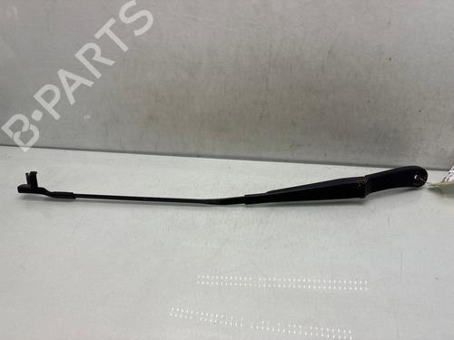 Used Front windshield wiper arm Front windshield wiper arm 37249734 37249734