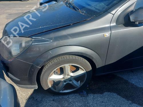 Left taillight OPEL ASTRA H GTC (A04) 1.7 CDTI (L08) | BP22694933C34 