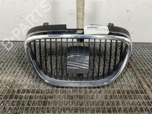 Used Grille SEAT LEON (1P1) 1.9 TDI (105 hp) 25154068