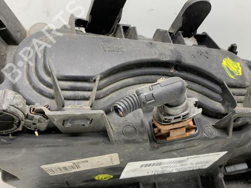 Used Right headlight Right headlight RENAULT ESPACE III (JE0_) [1996-2002] 19996666 19996666