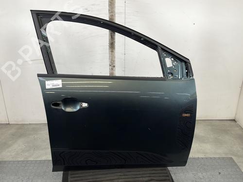Dør høyre foran DACIA SANDERO III 1.0 TCe 100 ECO-G (101 hp) 31660470
