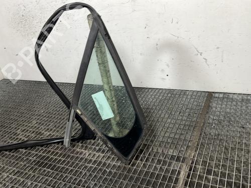 Front right quarter glass PEUGEOT 308 I (4A_, 4C_) 1.6 HDi | BP29897580C112