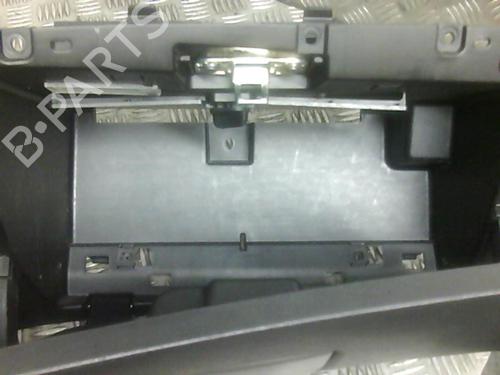 Used Glove box ALFA ROMEO MITO (955_) 1.3 MultiJet (955AXP1A, 955AYC1A) (95 hp) 19981858