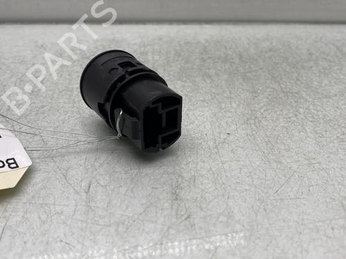 Used Switch Switch RENAULT MEGANE III Grandtour (KZ0/1) 1.5 dCi (KZ09, KZ0D, KZ1G, KZ29, KZ14, KZ1W, KZ10, KZ1F,... (110 hp) 21490404 21490404