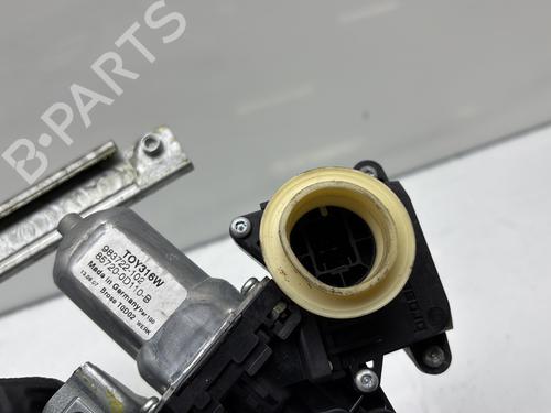 Lève-vitre avant gauche TOYOTA YARIS (_P9_) 1.3 VVT-i (SCP90_, SCP90R) | BP29939798C22