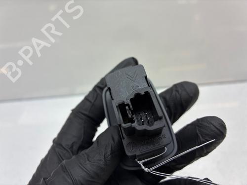 Used Right front window switch Right front window switch CITROËN C5 II (RC_) 1.6 HDi (RC8HZB) (109 hp) 36008510 36008510
