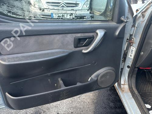 Right front door CITROËN BERLINGO / BERLINGO FIRST MPV (MF_, GJK_, GFK_) 1.4 i (MFKFX, MFKFW, GJKFWB, GJKFWC, GFKFWC) | BP30323277C3 